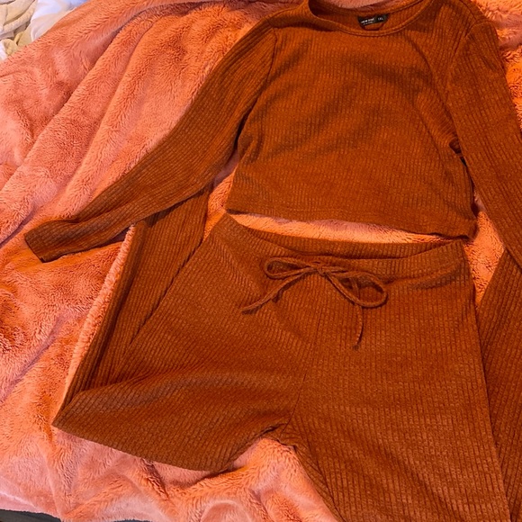 Shein Curve 1X autumn fall winter colored sweats set - Picture 1 of 3